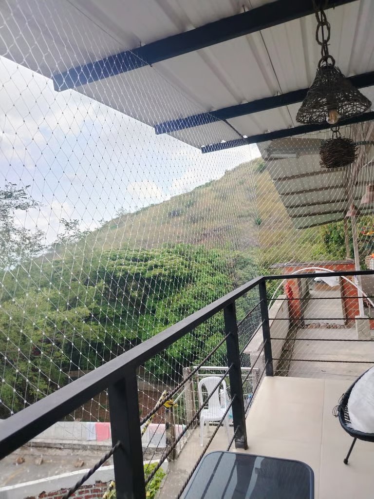 Malla protección balcón MallasCont